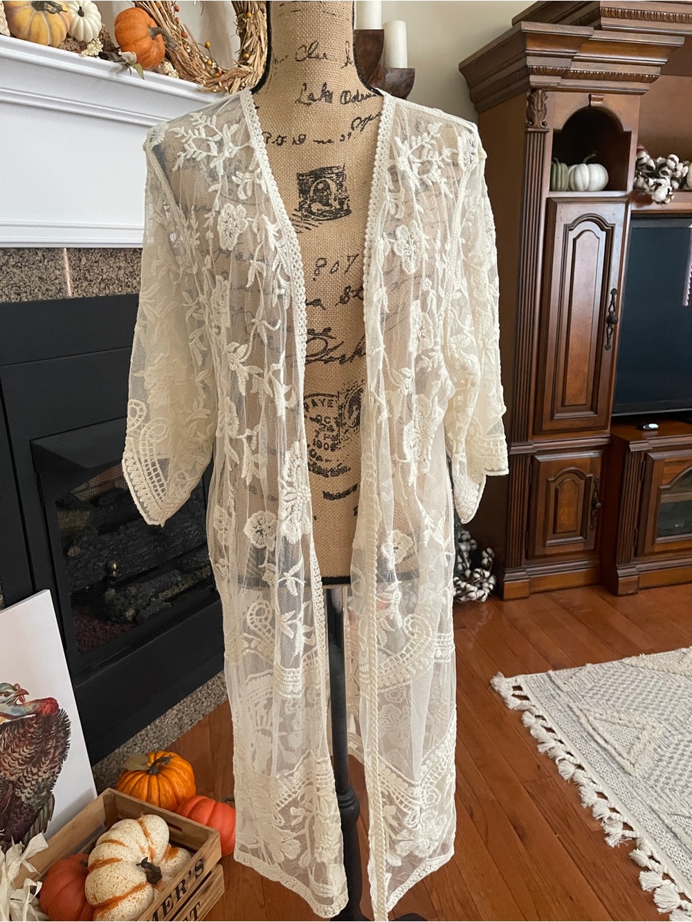 Ivory Women's Lace Kimono Cardigan Wrap Cover Up Size Small Medium